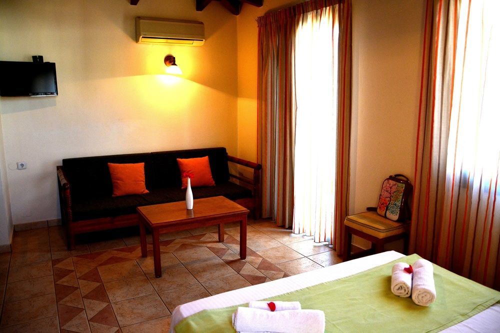 Castello Village Resort Sissi  Luaran gambar